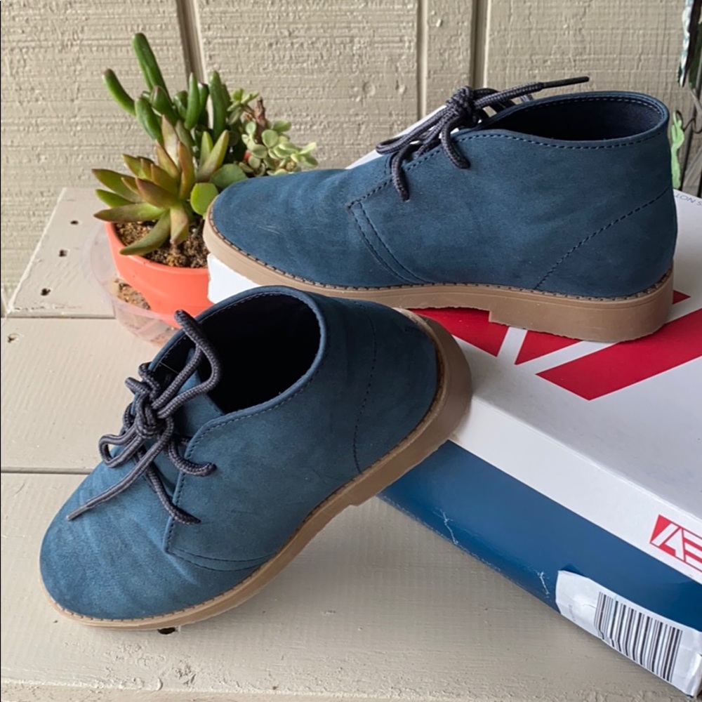 Boy’s Chukka boots